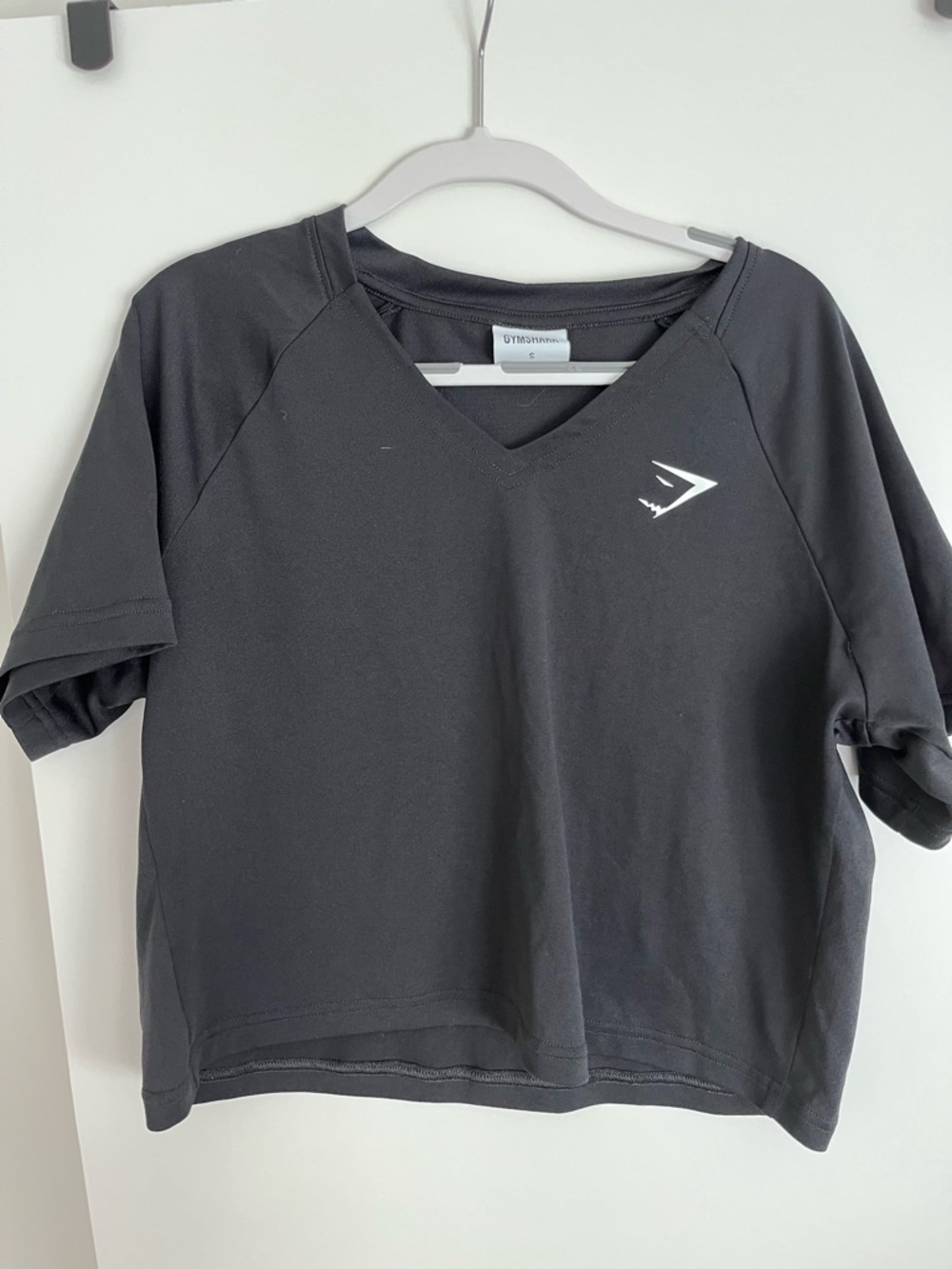 Gymshark Black V-Neck Short Sleeve Crop Tee